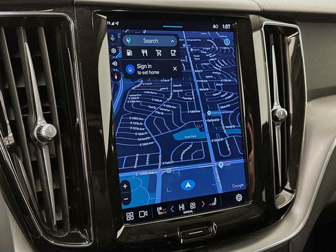 Used 2023 Volvo XC60 B5 Core w/ Climate Package image 22