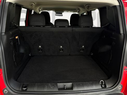 Used 2022 Jeep Renegade Latitude AWD/4WD image 12