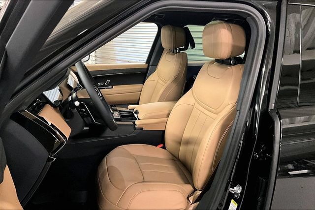 New 2026 Land Rover Range Rover Sport SE AWD/4WD image 8
