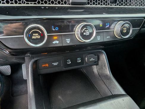 Used 2025 Honda Civic LX image 18