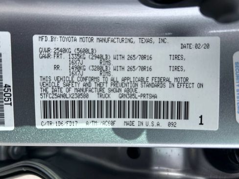 Used 2020 Toyota Tacoma TRD Off-Road w/ Technology Package AWD/4WD image 37