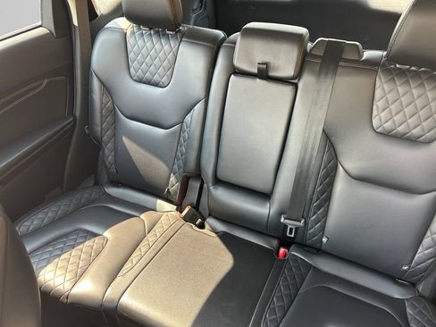 Used 2024 Ford Edge Titanium AWD/4WD image 13