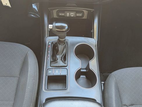 Used 2018 Kia Sorento LX image 18