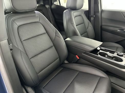 New 2026 Chevrolet Equinox LT w/ Convenience Package II FWD image 27
