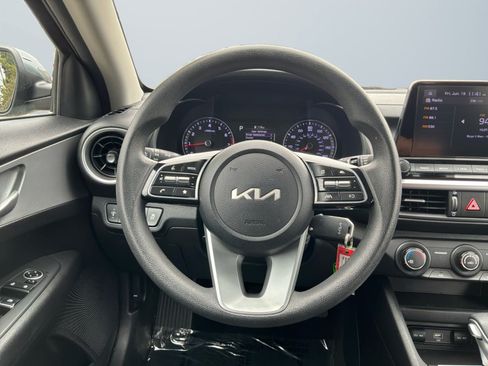 Used 2023 Kia Forte LXS FWD image 11