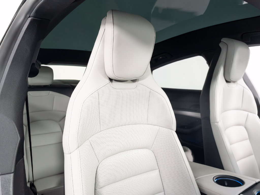 Certified 2023 Porsche Taycan 4S AWD/4WD image 42