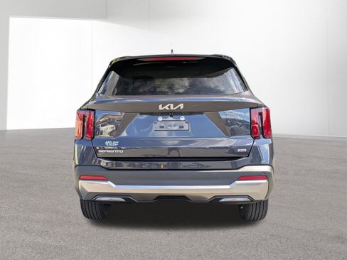 New 2026 Kia Sorento S w/ S Panoramic Sunroof Package image 5