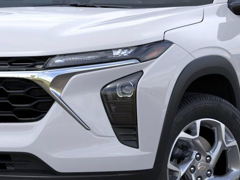 New 2026 Chevrolet Trax LS w/ LS Convenience Package FWD image 10