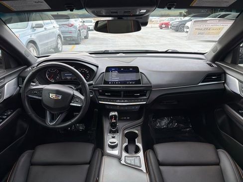 Used 2024 Cadillac CT4 V w/ LPO, ONYX Package image 16
