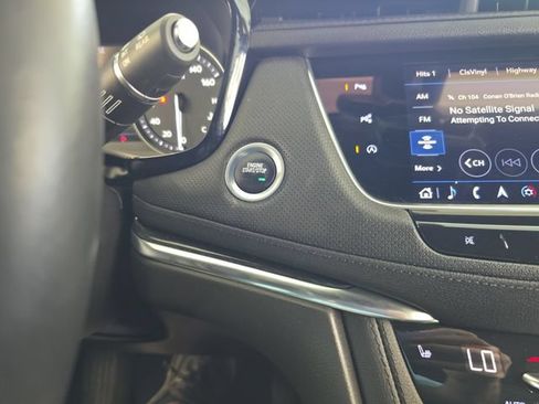 Used 2023 Cadillac XT5 Premium Luxury w/ Technology Package AWD/4WD image 23