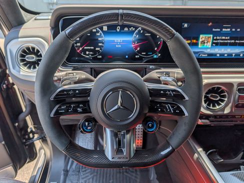 Used 2025 Mercedes-Benz G 63 AMG 4MATIC image 17