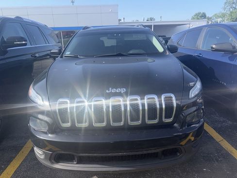 Used 2016 Jeep Cherokee Sport w/ Cold Weather Group AWD/4WD image 1