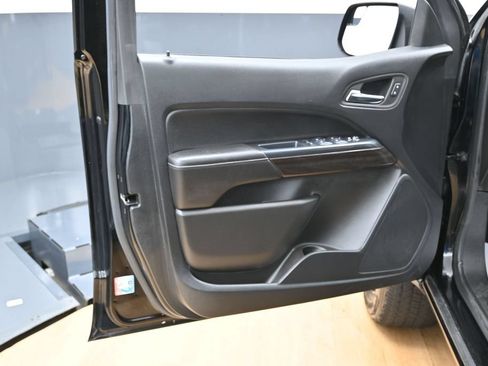 Used 2022 GMC Canyon Elevation w/ Elevation Premium Package AWD/4WD image 36