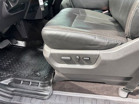 Used 2016 Ford F250 Lariat w/ Lariat Interior Package image 24