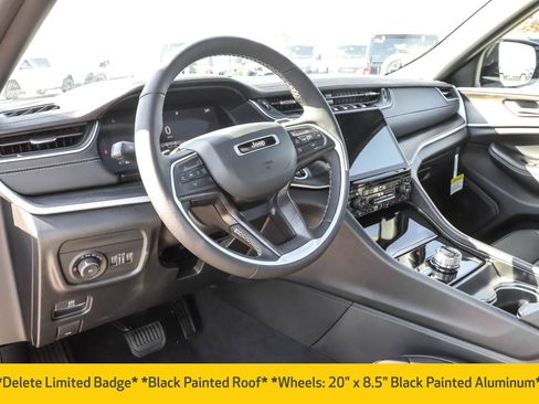 New 2025 Jeep Grand Cherokee Limited image 4