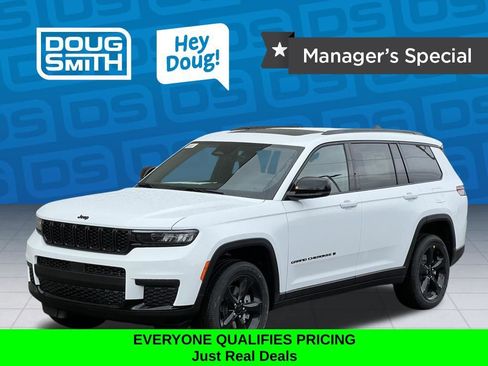 New 2025 Jeep Grand Cherokee L Altitude AWD/4WD image 1