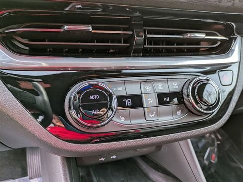 Certified 2024 Buick Envista Sport Touring w/ Convenience I Package image 21