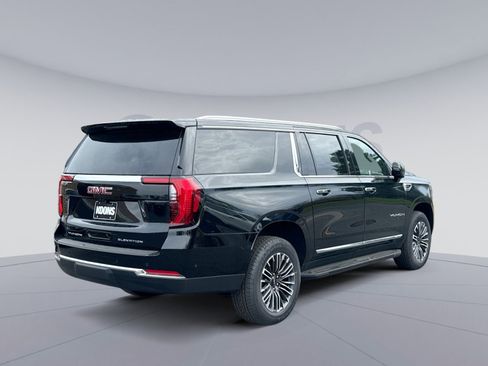 New 2026 GMC Yukon XL Elevation w/ Elevation Premium Package image 7