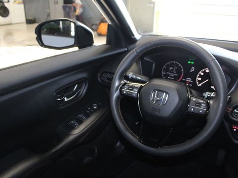Used 2024 Honda HR-V Sport image 21
