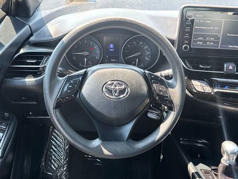 Used 2019 Toyota C-HR LE FWD image 13