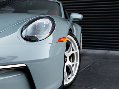 Certified 2024 Porsche 911 GT3 RS RWD image 46