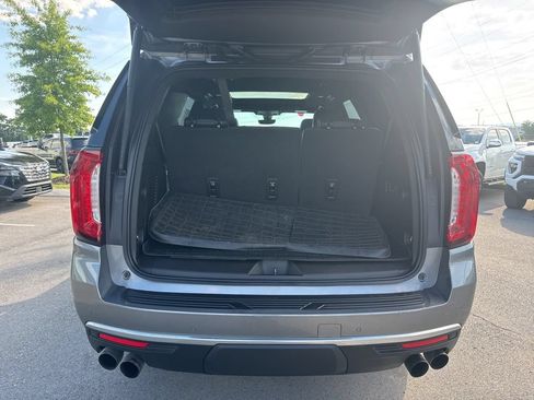 Used 2021 GMC Yukon Denali w/ Denali Premium Package AWD/4WD image 28