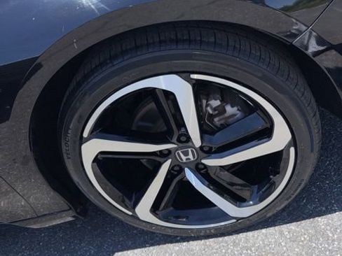 Used 2021 Honda Accord Sport Special Edition image 3