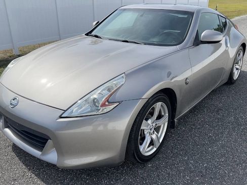 Used 2011 Nissan 370Z Coupe RWD image 1