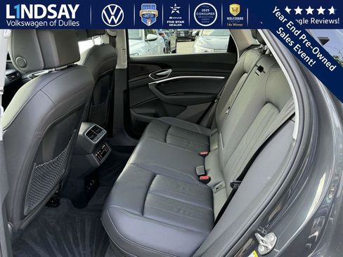 Used 2022 Audi e-tron Premium image 26