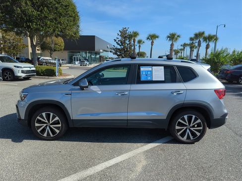 Used 2022 Volkswagen Taos SE image 9