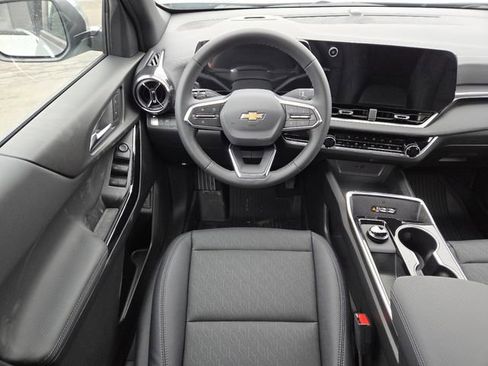 New 2026 Chevrolet Equinox LT w/ Convenience Package II image 31