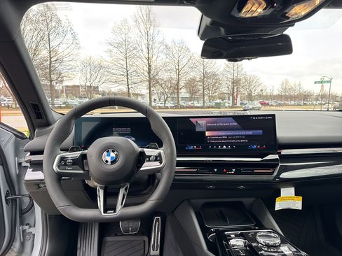New 2026 BMW 530i xDrive AWD/4WD image 12