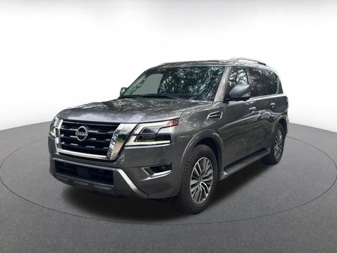 Used 2024 Nissan Armada SL RWD image 4