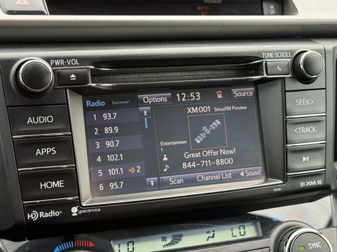 Used 2016 Toyota RAV4 XLE FWD image 23