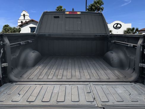 Used 2022 RAM 1500 Limited AWD/4WD image 25