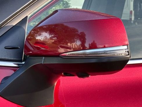 Used 2023 Toyota Highlander Limited image 52