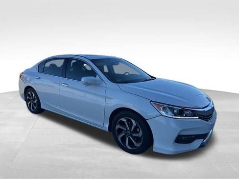 Used 2017 Honda Accord EX-L image 13