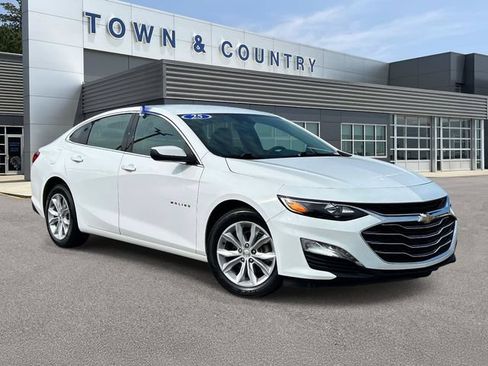 Used 2025 Chevrolet Malibu LT FWD image 1