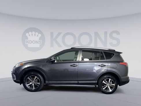 Used 2016 Toyota RAV4 XLE image 2