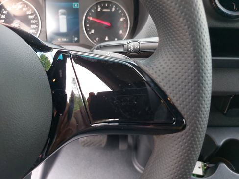 New 2025 Mercedes-Benz Sprinter 2500 image 18