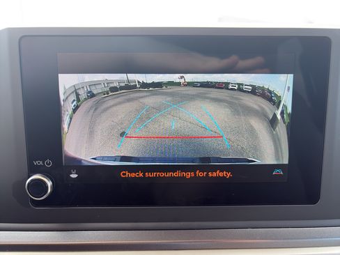 Certified 2025 Toyota Tacoma SR5 AWD/4WD image 13