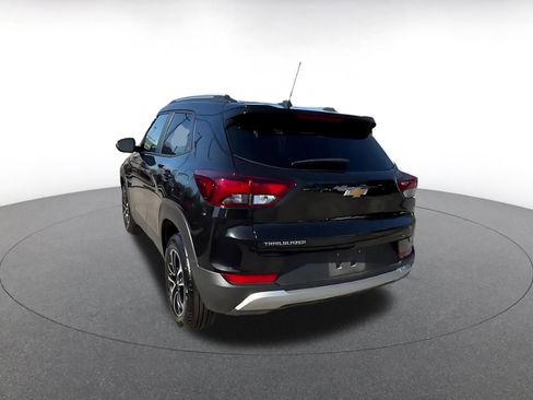 Used 2025 Chevrolet TrailBlazer LT image 11