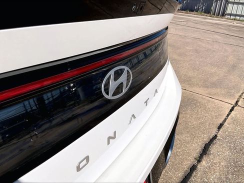 Used 2025 Hyundai Sonata Limited FWD image 40