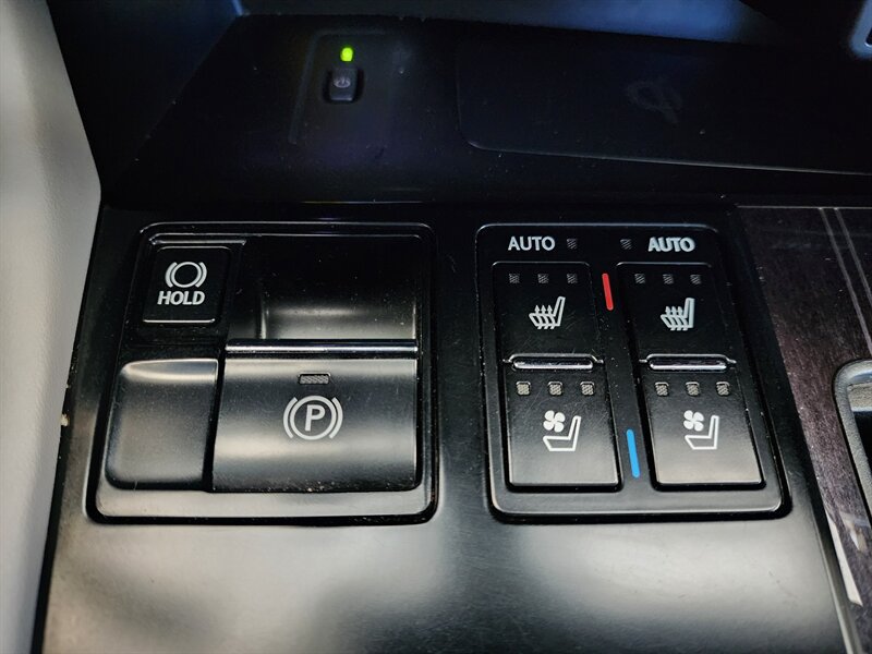 Used 2022 Lexus RX 350L Luxury w/ Accessory Package (Z1) AWD/4WD image 57