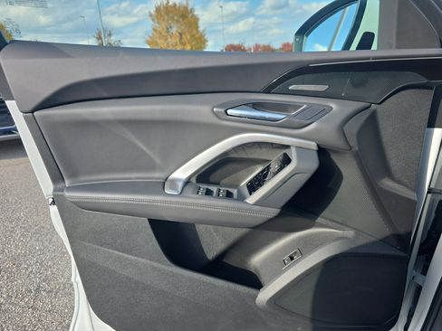 New 2025 Audi Q5 Premium Plus image 25