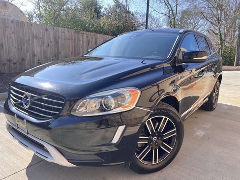 Used 2017 Volvo XC60 T5 Dynamic w/ Preferred Option Package image 1