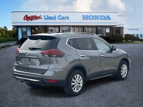 Used 2020 Nissan Rogue SV image 5
