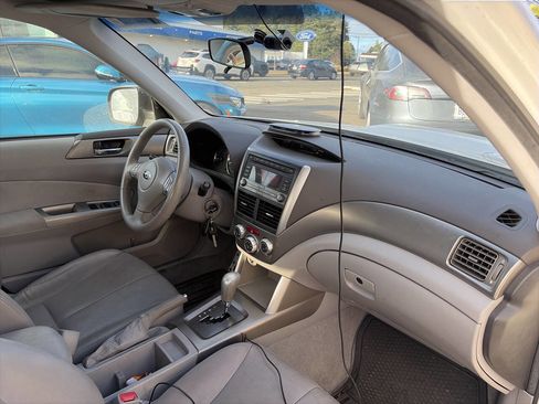 Used 2010 Subaru Forester 2.5XT Limited image 10