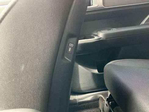 New 2026 Hyundai Santa Fe SE image 18