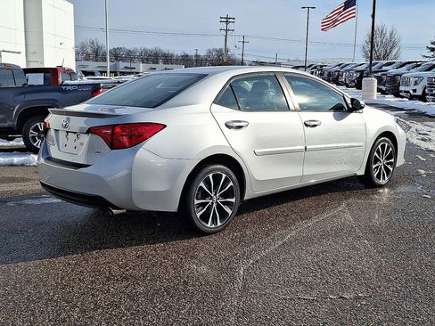 Used 2019 Toyota Corolla SE image 9